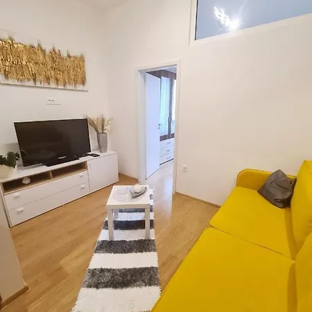 Caligula Center Appartamento Pola