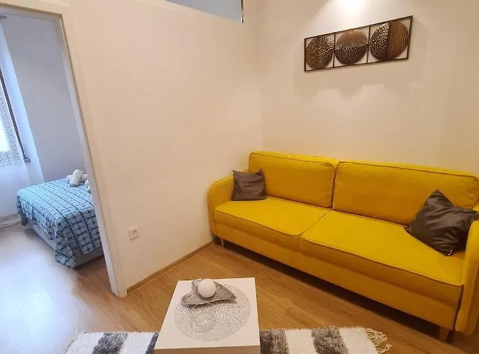 Caligula Center Apartmán *